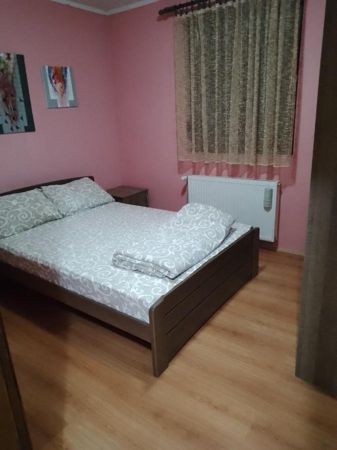Galerija Jovanovic Topola Zewnętrze zdjęcie