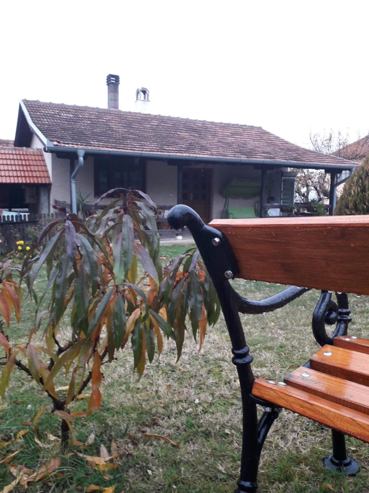 Galerija Jovanovic Topola Pokój zdjęcie